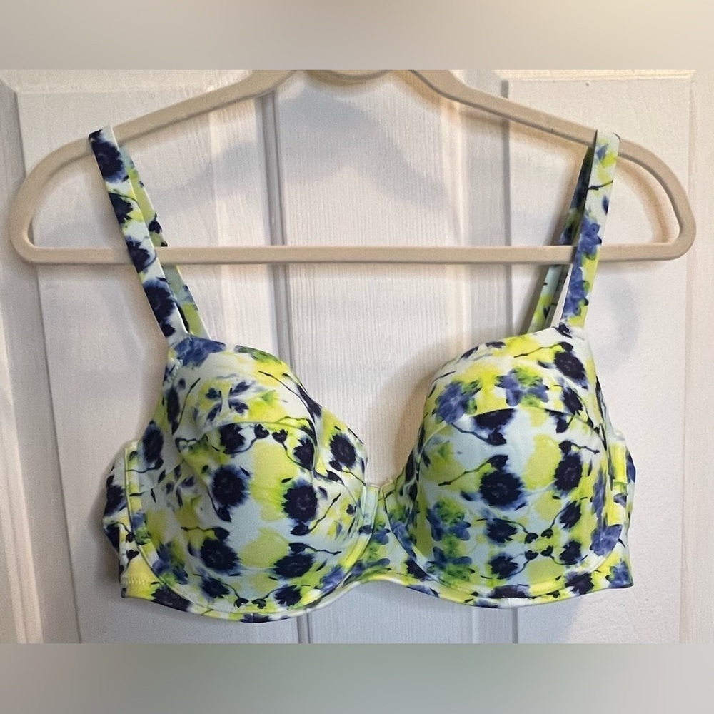 Floral bikini top
